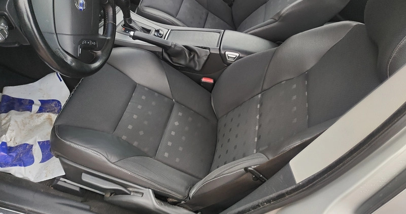 Volvo V70 cena 12999 przebieg: 249000, rok produkcji 2005 z Wieruszów małe 667